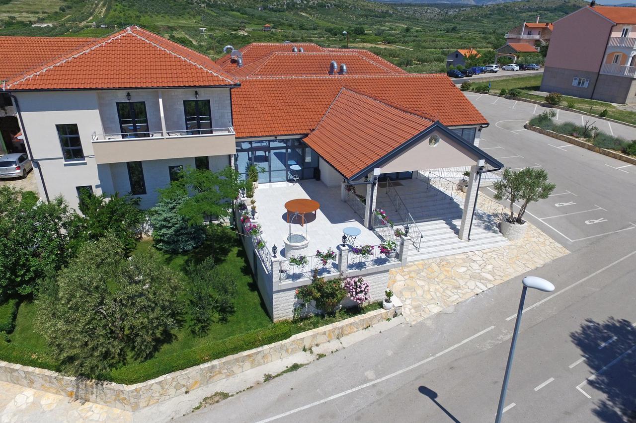 B&B Ave Maria Vrpolje Экстерьер фото